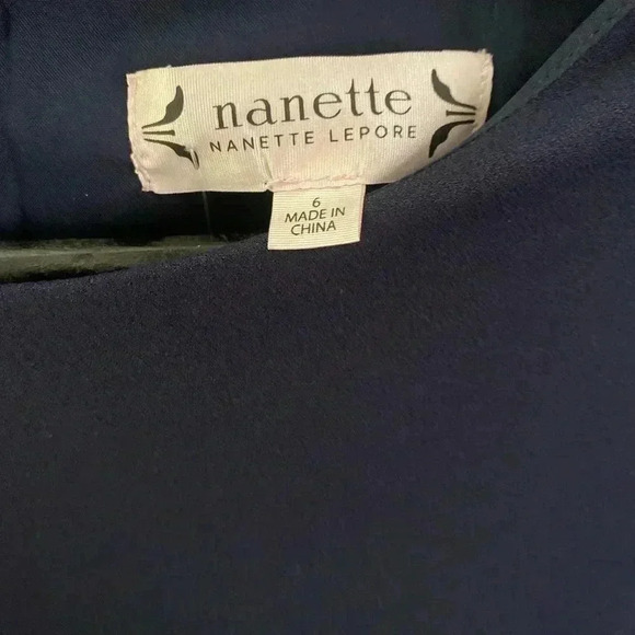 🆕Nanette Lepore Elegant Dark Navy Bell Sleeve Dress 6🆕 - Picture 8 of 10